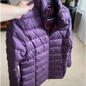 Eddie Bauer Puffer Jacket size Large in a plum purple